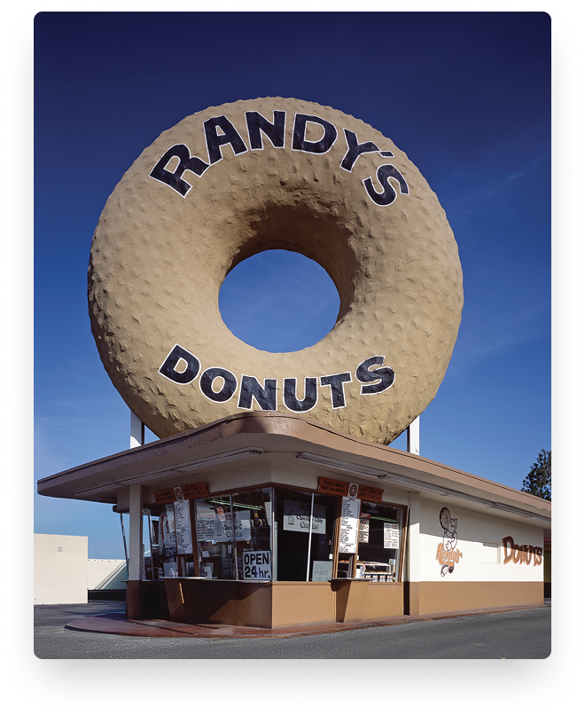 Randy's Donuts iconic Inglewood storefront with its giant rooftop donut
